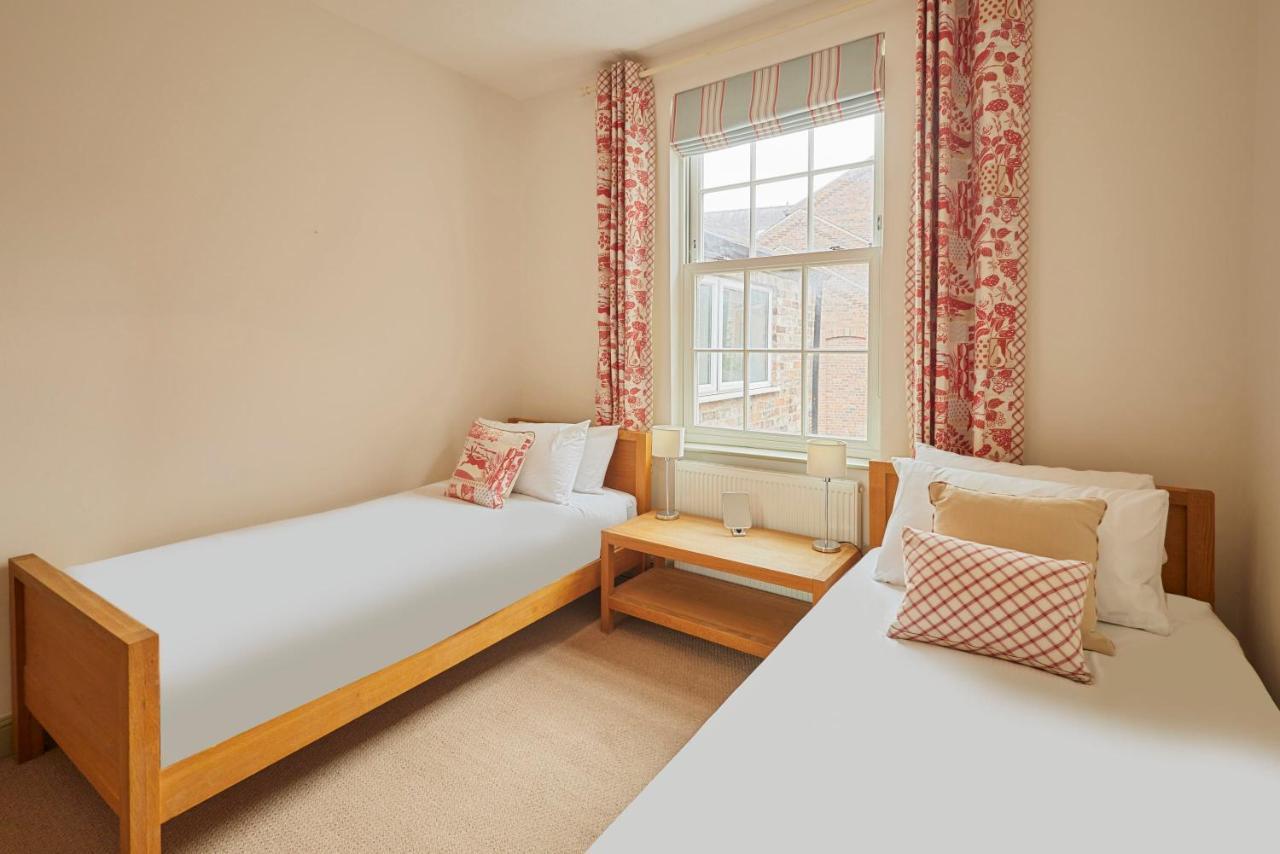 Holiday home Host & - St Denys View York